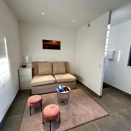 Maisonnette 2 Pers Tout Confort Pres De Paris Bobigny Extérieur photo