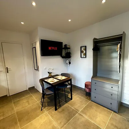 Maisonnette 2 Pers Tout Confort Pres De Paris Bobigny Extérieur photo